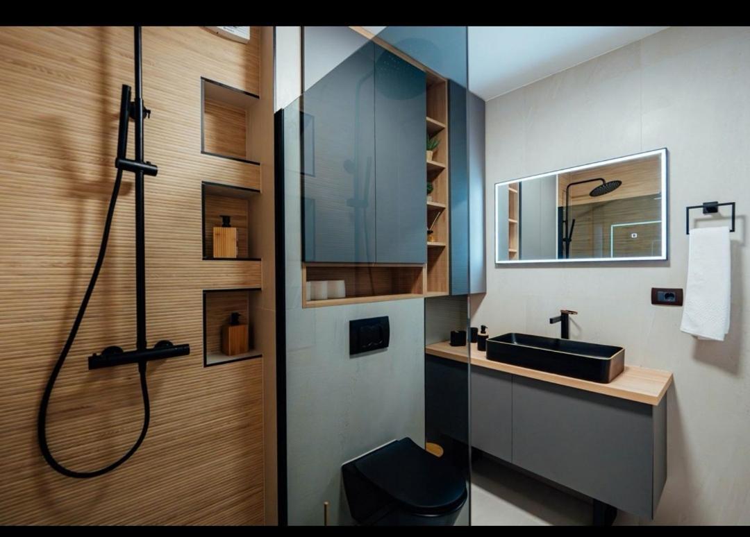 Black Queen Apartment سبليت المظهر الخارجي الصورة